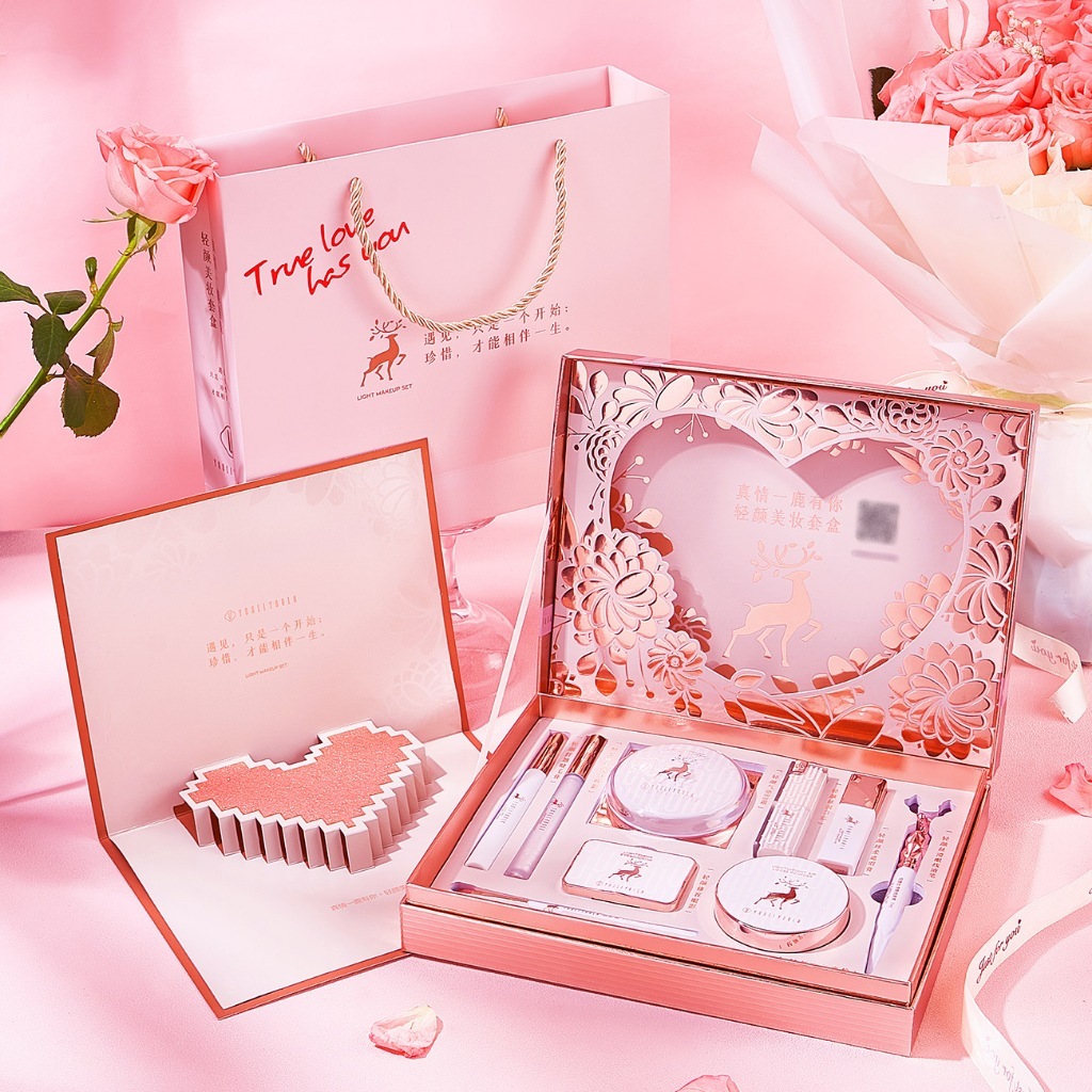 Set makeup dùng làm quà tặng sinh nhật