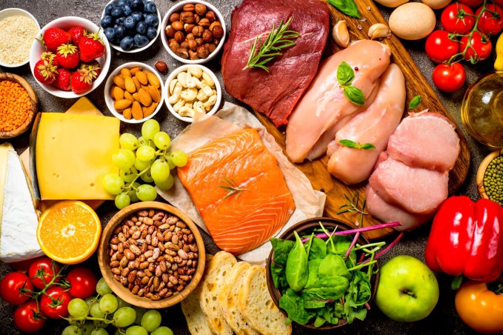 Tóc rụng nhiều thiếu chất gì? Bổ sung đúng giúp tóc chắc khỏe