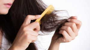 Tóc rụng nhiều vì sao? Những yếu tố ảnh hưởng bạn cần biết